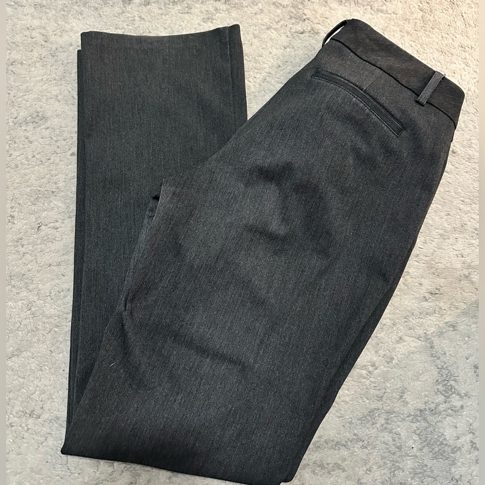 Express women’s columnist slacks. Size 4 short. Boot cut